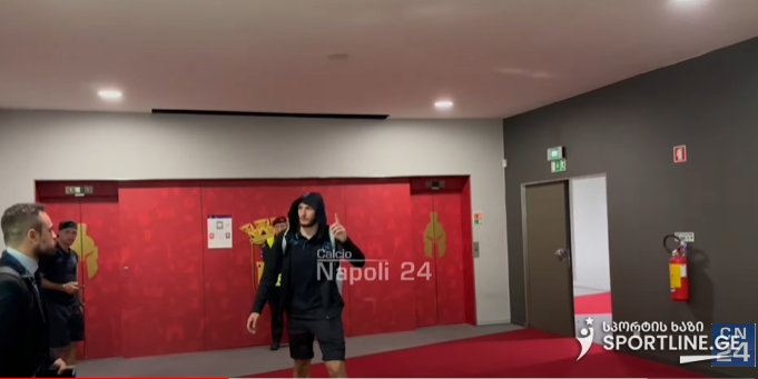 VIDEO: რა ხდებოდა "ბრაგასთან" მატჩის შემდეგ - Calcio Napoli 24 კვარას ვიდეოს აქვეყნებს